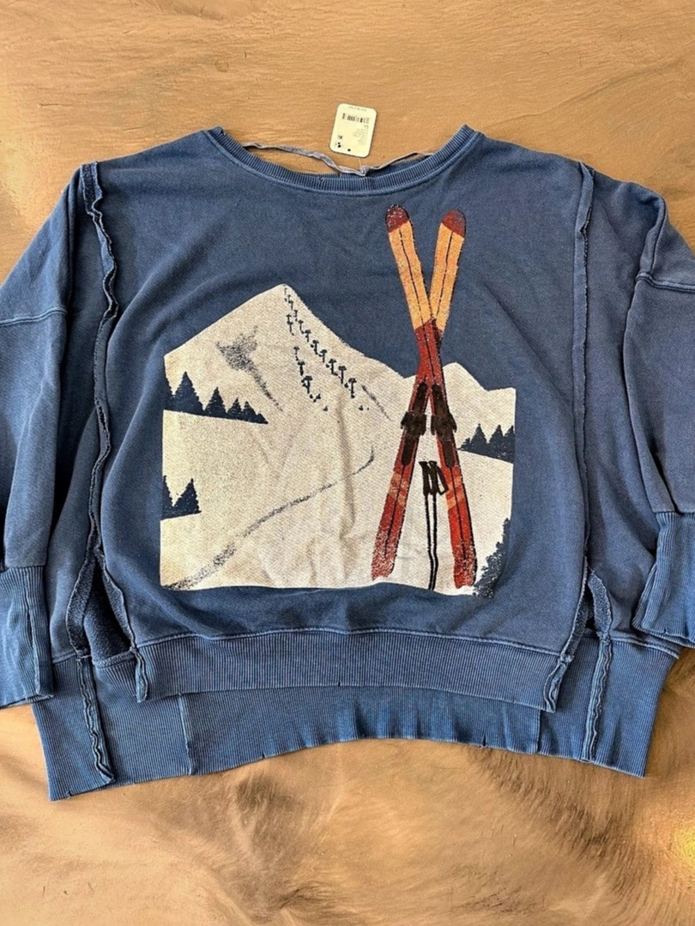We The Free Camden Ski Lodge Pullover Ski Graphic Cotton Sweatshirt XS NWT